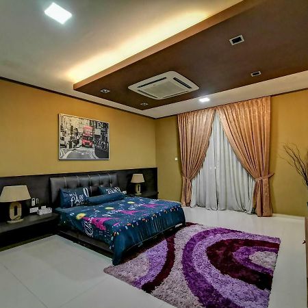 Ria Homestay Johor Bahru Esterno foto