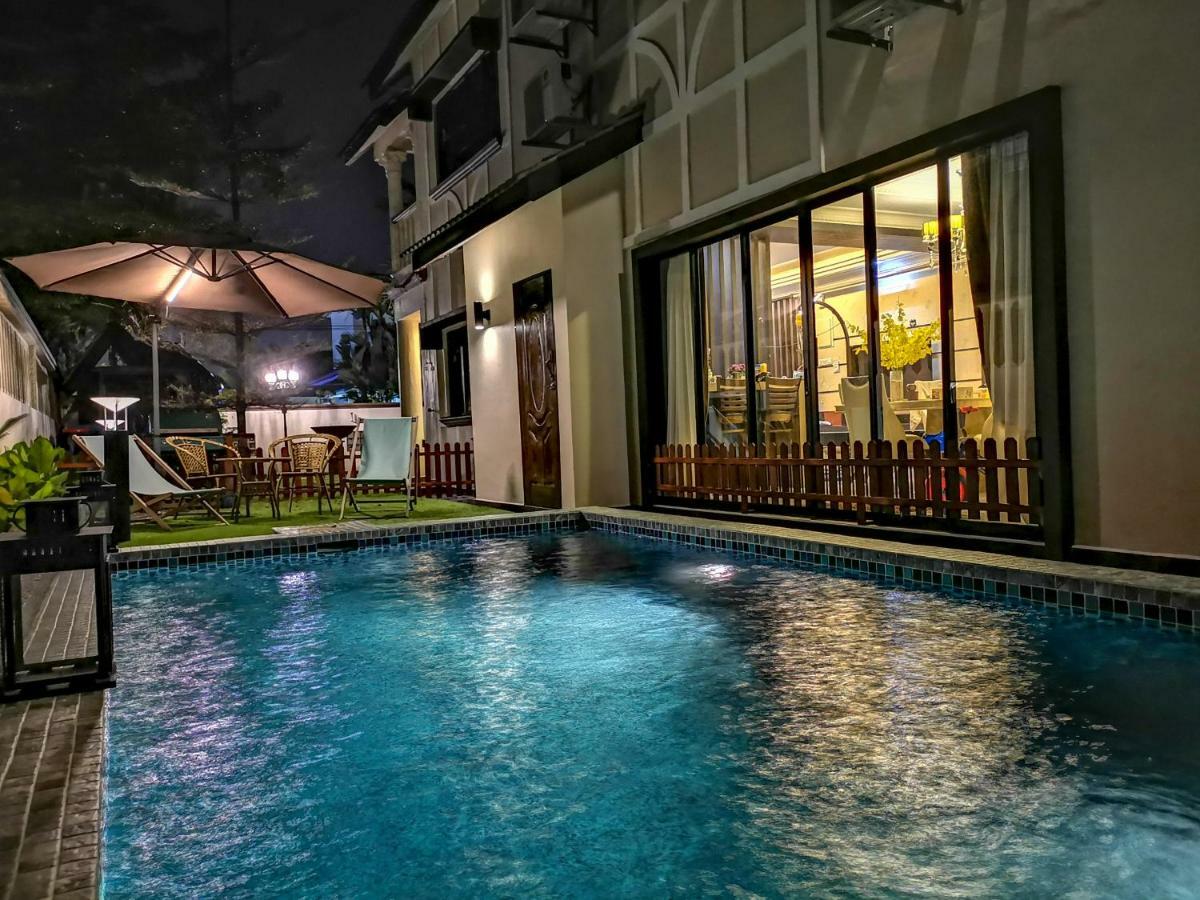 Ria Homestay Johor Bahru Esterno foto