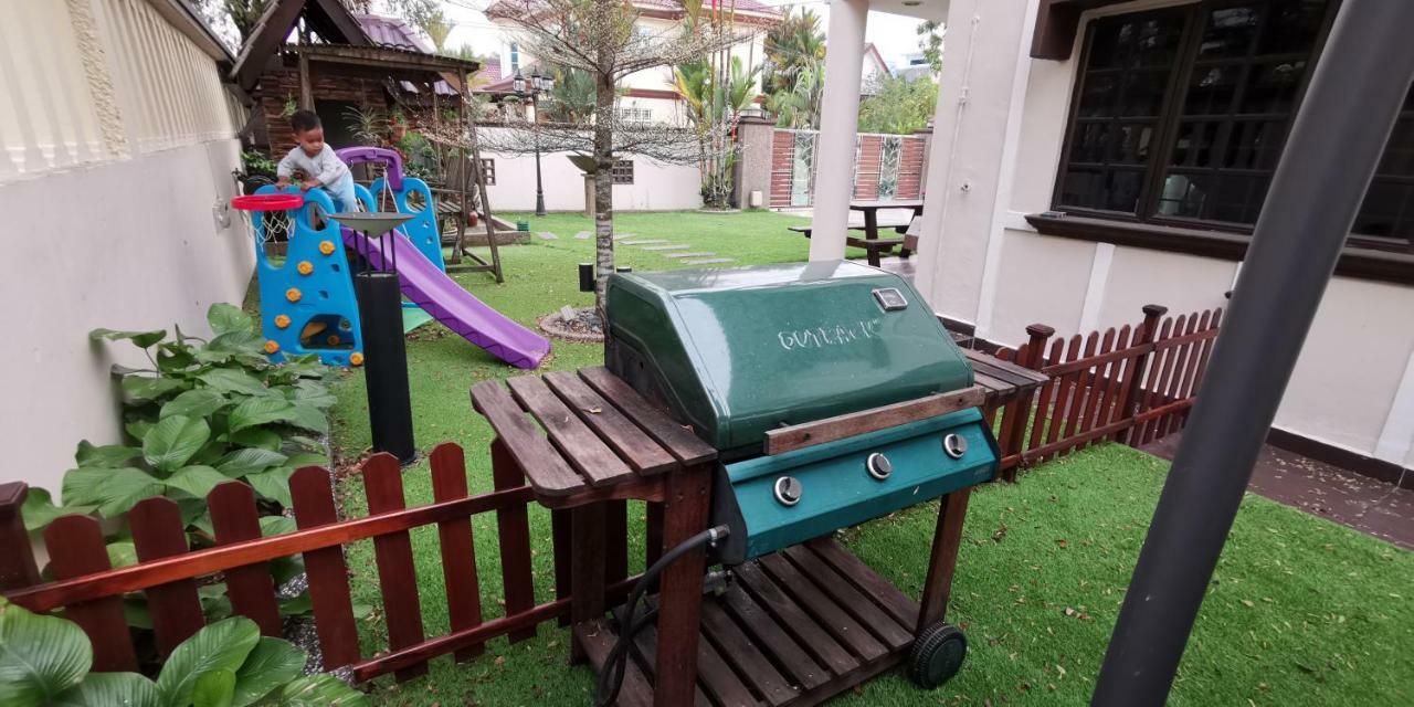 Ria Homestay Johor Bahru Esterno foto