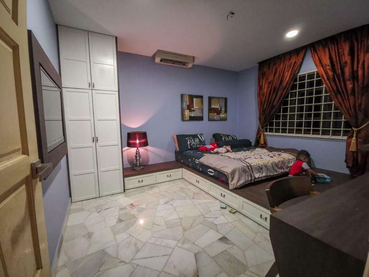 Ria Homestay Johor Bahru Esterno foto